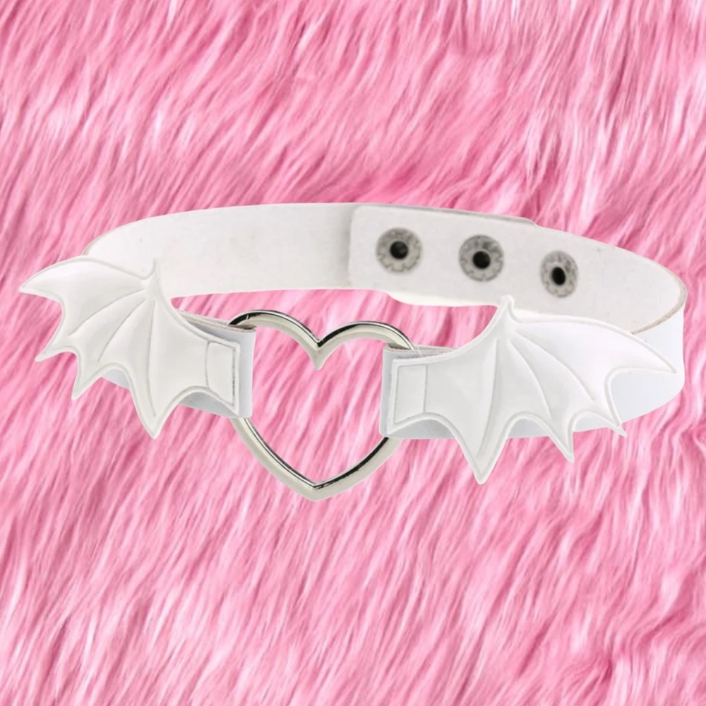 Adorable vegan faux leather Bat wing choker adjustable Festival Rave white Wings